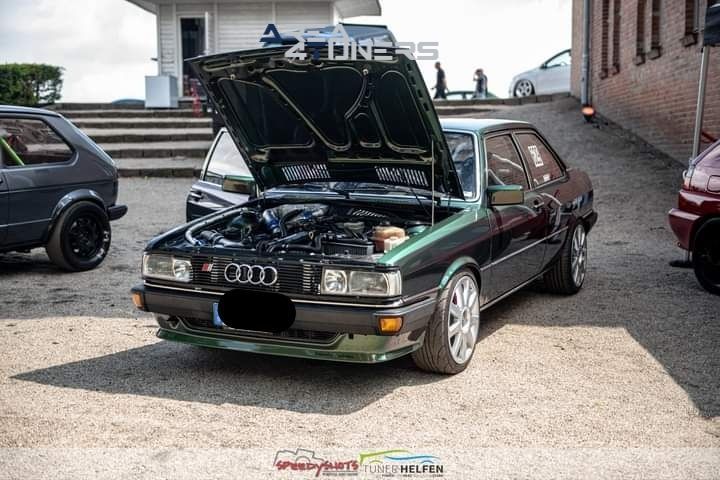 Sourkrauts Inneres
Imagen del reportaje de la revista Tuning Area4tuners.es, de la concentración de coches Tuning del año 2023 en Blumenpflüken, Alemania