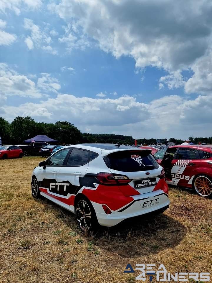 Vzw Passion For Cars Zondag
Imagen del reportaje de la revista Tuning Area4tuners.es, de la concentración de coches Tuning del año 2023 en Dessel, Bélgica