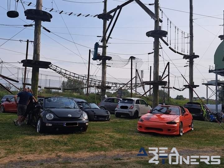 Mountain Adventure Tuning Night
Imagen del reportaje de la revista Tuning Area4tuners.es, de la concentración de coches Tuning del año 2023 en Koomen-Waasten, Bélgica