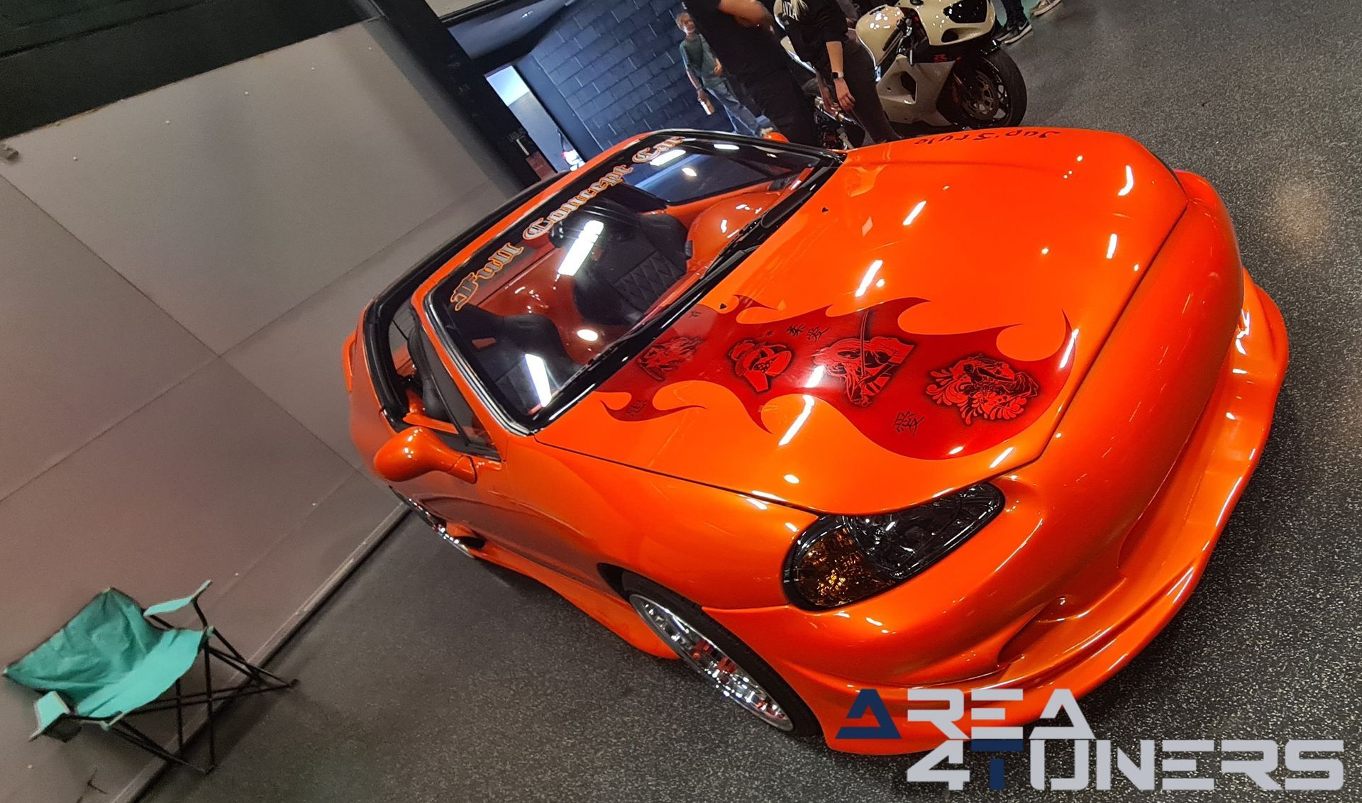 Nitro Sensations 16 Car Show
Imagen del reportaje de la revista Tuning Area4tuners.es, de la concentración de coches Tuning del año 2023 en Tielt, Bélgica