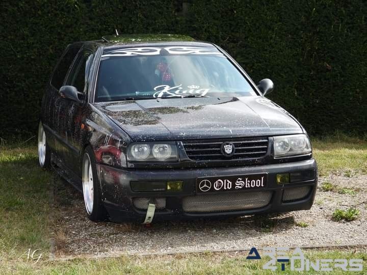 1st Tuning Golden Squad And Gaz-Man
Imagen del reportaje de la revista Tuning Area4tuners.es, de la concentración de coches Tuning del año 2023 en Froyennes, Bélgica