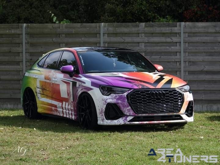 1st Tuning Golden Squad And Gaz-Man
Imagen del reportaje de la revista Tuning Area4tuners.es, de la concentración de coches Tuning del año 2023 en Froyennes, Bélgica