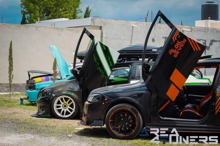 Meet 100
Imagen del reportaje de la revista Tuning Area4tuners.es, de la concentración de coches Tuning del año 2023 en San Pedro De La Laguna, México
