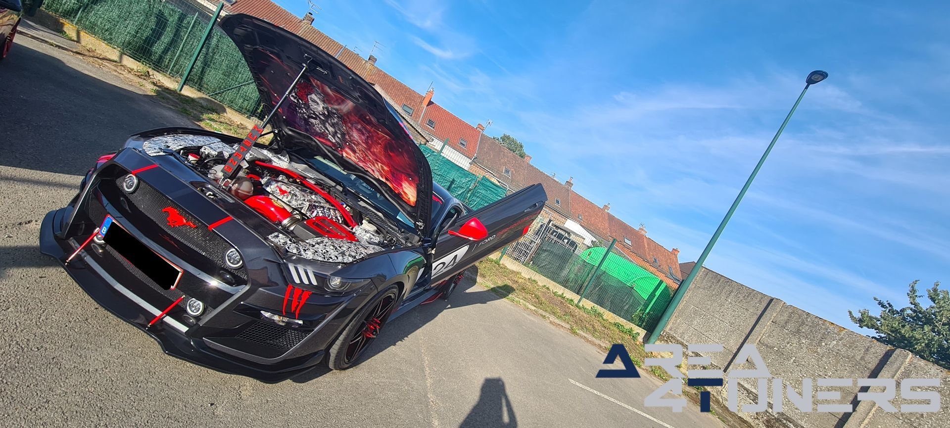 9eme Meeting Des Anarchies
Imagen del reportaje de la revista Tuning Area4tuners.es, de la concentración de coches Tuning del año 2023 en Isbergues, Bélgica