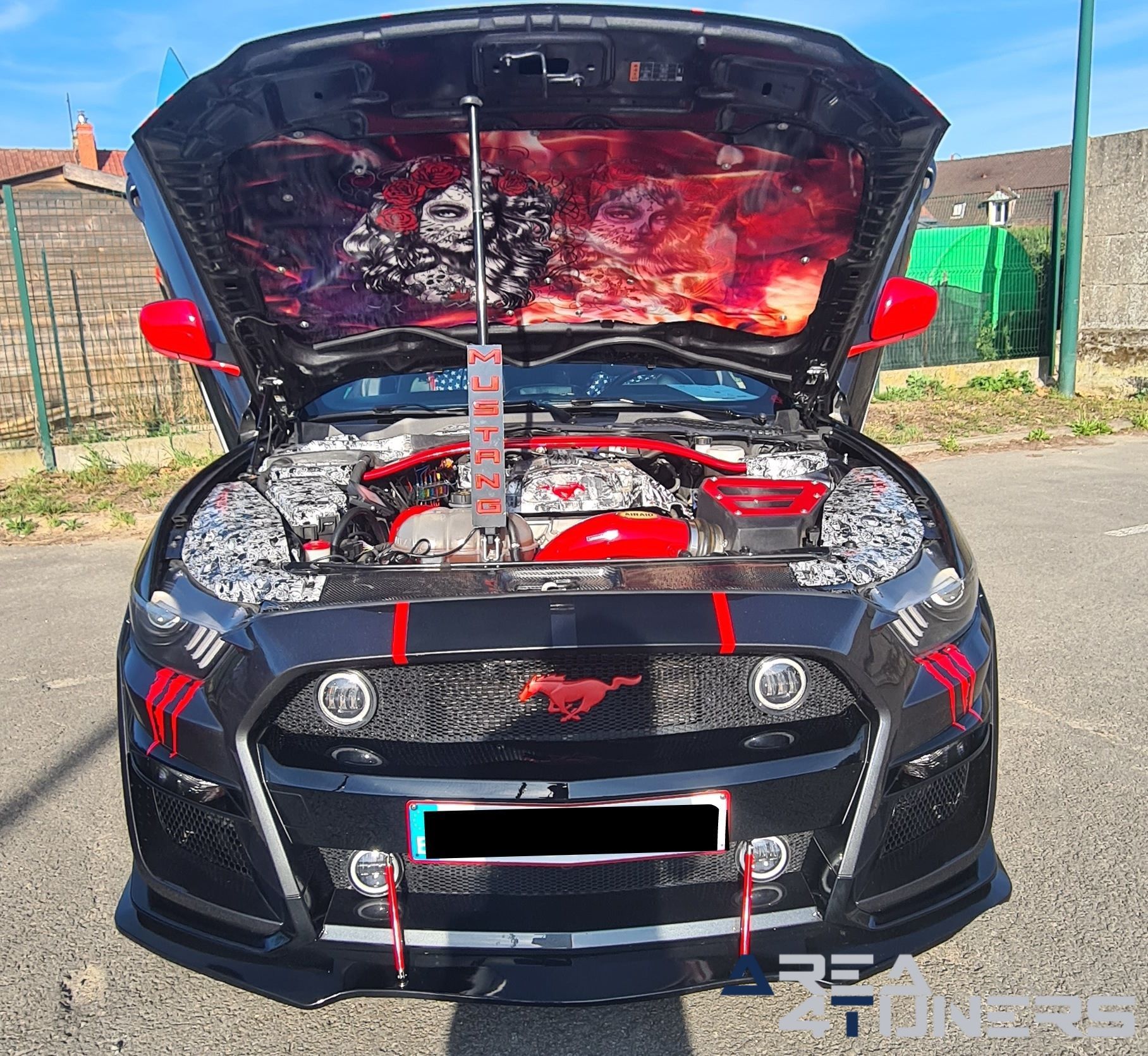 9eme Meeting Des Anarchies
Imagen del reportaje de la revista Tuning Area4tuners.es, de la concentración de coches Tuning del año 2023 en Isbergues, Bélgica