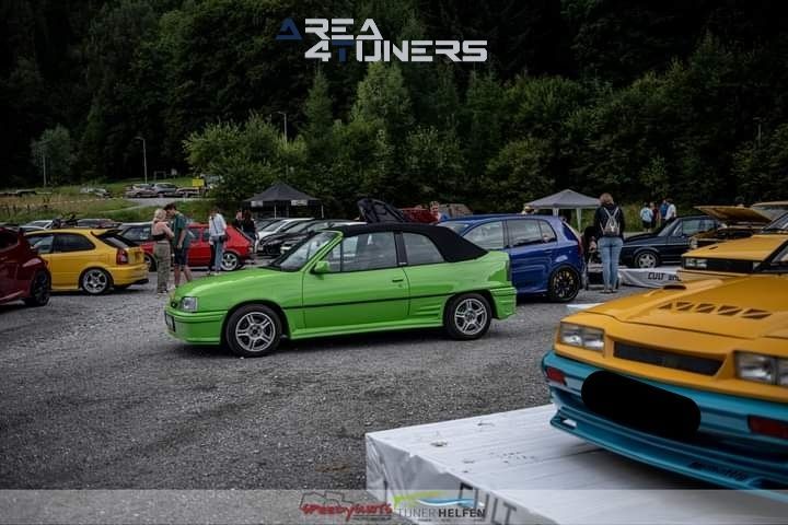 Cult And More
Imagen del reportaje de la revista Tuning Area4tuners.es, de la concentración de coches Tuning del año 2023 en Osterreich, Alemania