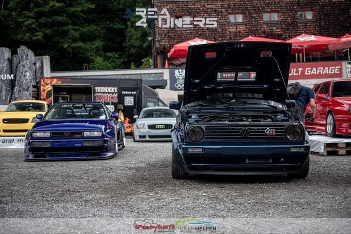 Cult And More
Imagen del reportaje de la revista Tuning Area4tuners.es, de la concentración de coches Tuning del año 2023 en Osterreich, Alemania