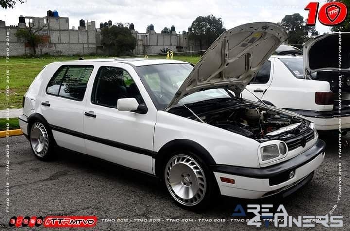 Festejo Vochero Y Multimarcas
Imagen del reportaje de la revista Tuning Area4tuners.es, de la concentración de coches Tuning del año 2023 en Tetla, Tlaxcala, México