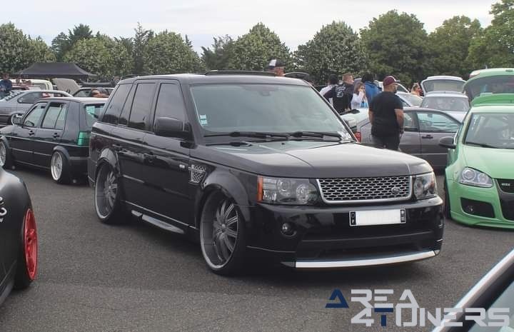 VWSE Circuit Nevers Magny Cours
Imagen del reportaje de la revista Tuning Area4tuners.es, de la concentración de coches Tuning del año 2023 en Circuit Magny Cours, Francia