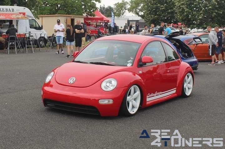 VWSE Circuit Nevers Magny Cours
Imagen del reportaje de la revista Tuning Area4tuners.es, de la concentración de coches Tuning del año 2023 en Circuit Magny Cours, Francia