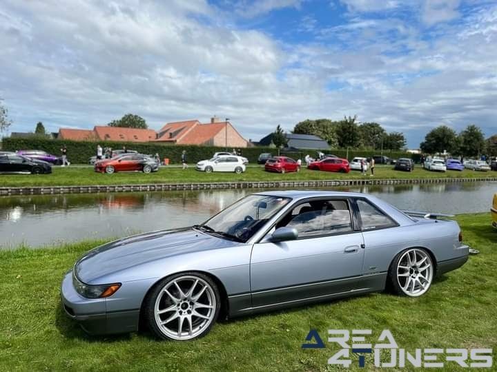 Lazy Sunday The Lake 2023
Imagen del reportaje de la revista Tuning Area4tuners.es, de la concentración de coches Tuning del año 2023 en Jabbeke, Bélgica