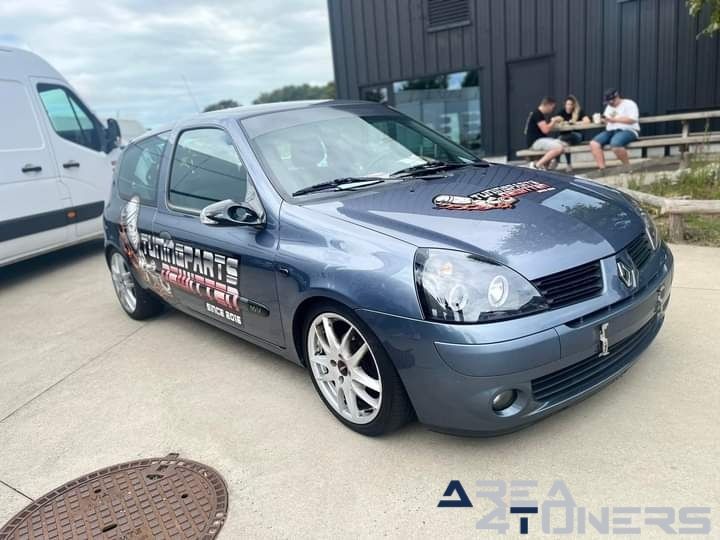 Lazy Sunday The Lake 2023
Imagen del reportaje de la revista Tuning Area4tuners.es, de la concentración de coches Tuning del año 2023 en Jabbeke, Bélgica