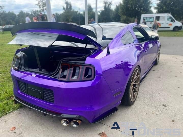 Lazy Sunday The Lake 2023
Imagen del reportaje de la revista Tuning Area4tuners.es, de la concentración de coches Tuning del año 2023 en Jabbeke, Bélgica