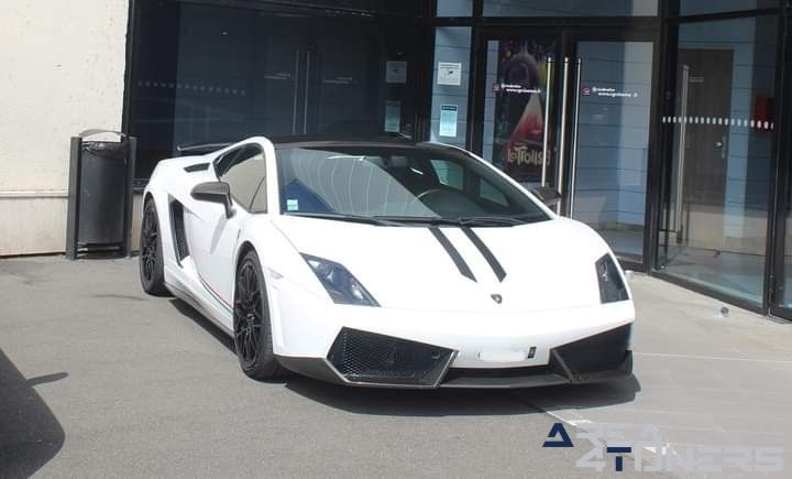 Exposition Auto Asiat 18 CGR Bourges
Imagen del reportaje de la revista Tuning Area4tuners.es, de la concentración de coches Tuning del año 2023 en Bourges, Francia