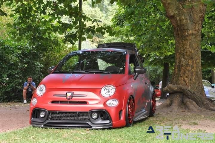 Old 2 New Green Paradise
Imagen del reportaje de la revista Tuning Area4tuners.es, de la concentración de coches Tuning del año 2023 en Webik, Bélgica