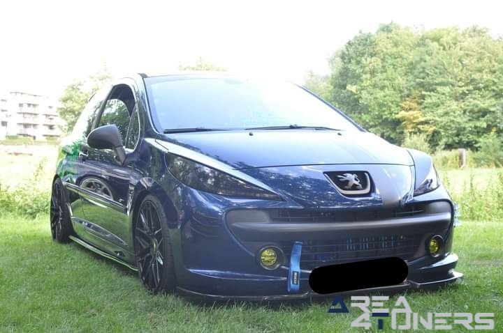 Old 2 New Green Paradise
Imagen del reportaje de la revista Tuning Area4tuners.es, de la concentración de coches Tuning del año 2023 en Webik, Bélgica