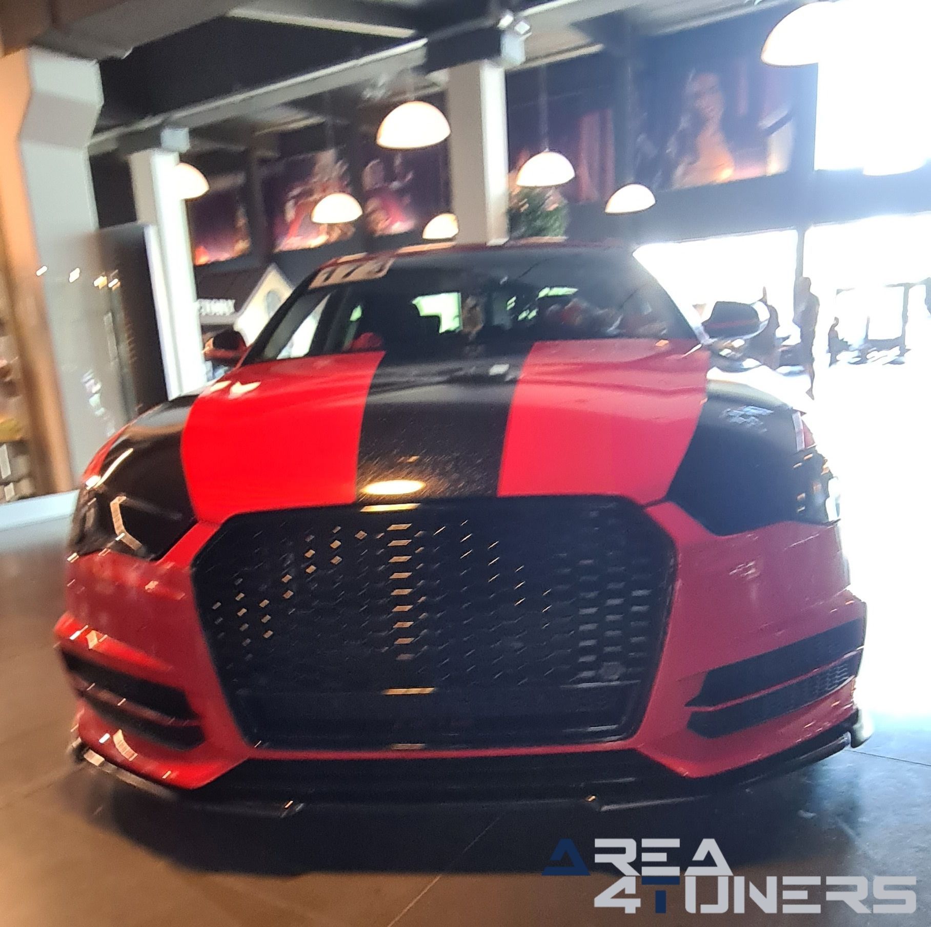 Meet The Passion Tilburg
Imagen del reportaje de la revista Tuning Area4tuners.es, de la concentración de coches Tuning del año 2023 en Tilburg, Holanda