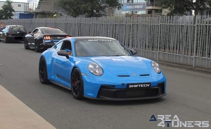 Exposition The Big Car Show
Imagen del reportaje de la revista Tuning Area4tuners.es, de la concentración de coches Tuning del año 2023 en Circuit Bugatti Le Mans, Francia