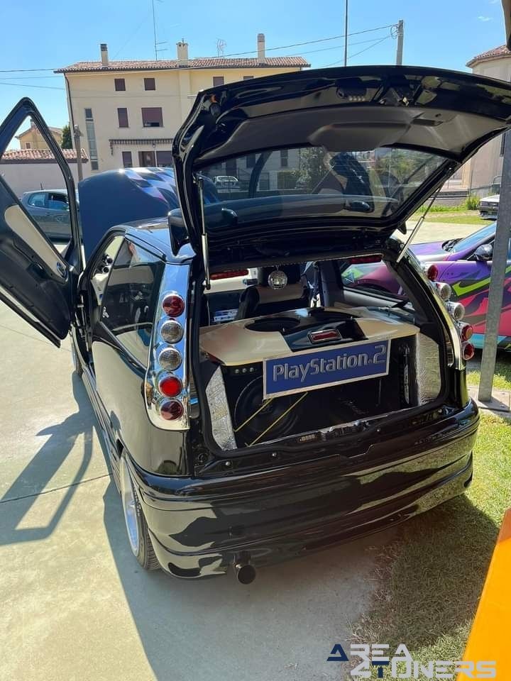 Expo Pin Tuning Day
Imagen del reportaje de la revista Tuning Area4tuners.es, de la concentración de coches Tuning del año 2023 en Cordignano, Italia