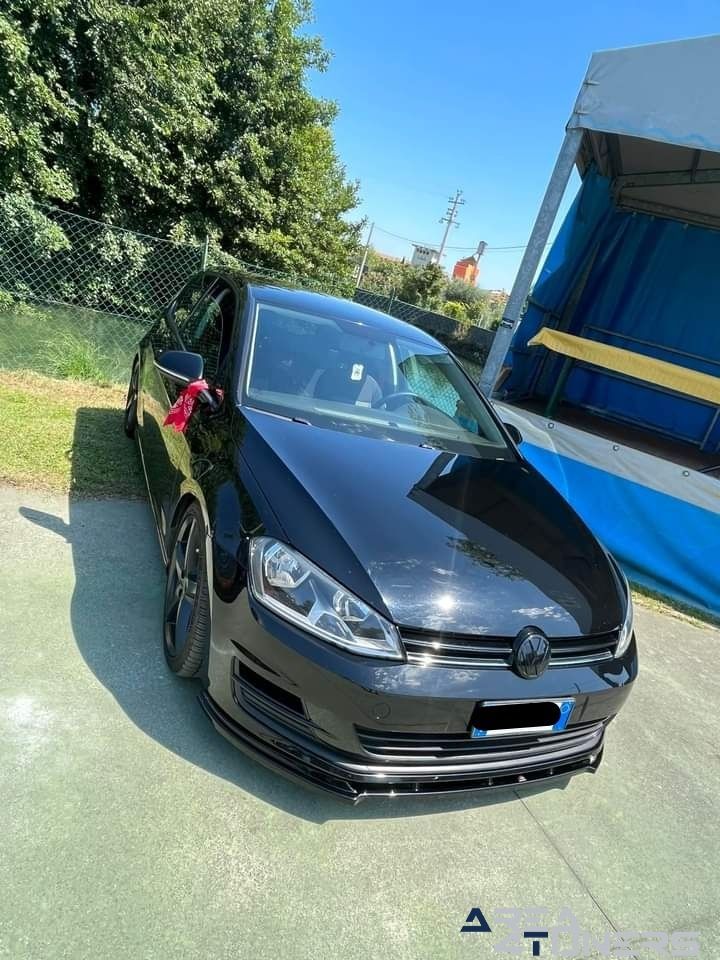 Expo Pin Tuning Day
Imagen del reportaje de la revista Tuning Area4tuners.es, de la concentración de coches Tuning del año 2023 en Cordignano, Italia