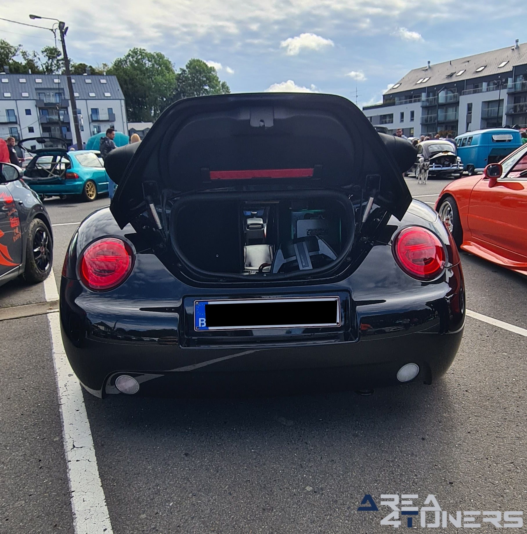 International Black Storm Motor Show
Imagen del reportaje de la revista Tuning Area4tuners.es, de la concentración de coches Tuning del año 2023 en Bastogne, Bélgica