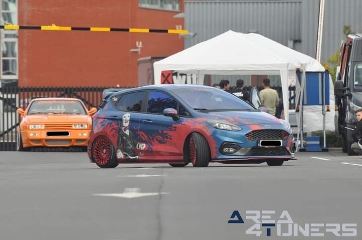 Lowerd United
Imagen del reportaje de la revista Tuning Area4tuners.es, de la concentración de coches Tuning del año 2023 en Waregen, Bélgica