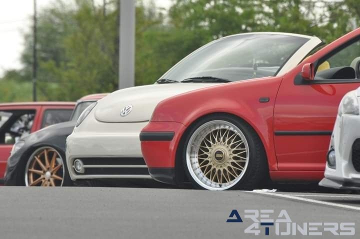Lowerd United
Imagen del reportaje de la revista Tuning Area4tuners.es, de la concentración de coches Tuning del año 2023 en Waregen, Bélgica