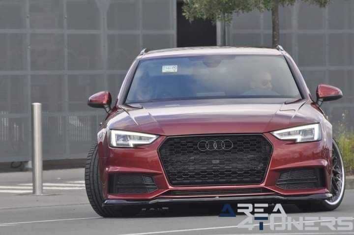 Lowerd United
Imagen del reportaje de la revista Tuning Area4tuners.es, de la concentración de coches Tuning del año 2023 en Waregen, Bélgica