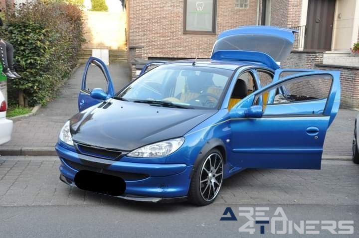 Stance Town 2.0 Car Event
Imagen del reportaje de la revista Tuning Area4tuners.es, de la concentración de coches Tuning del año 2023 en Kortemark, Bélgica