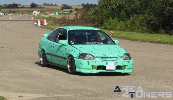 Honda Euro Meet
Imagen del reportaje de la revista Tuning Area4tuners.es, de la concentración de coches Tuning del año 2023 en Circuit Clastres, Francia