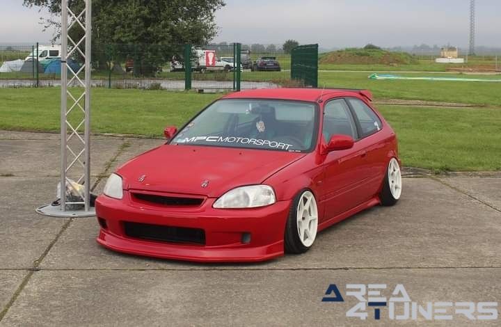 Honda Euro Meet
Imagen del reportaje de la revista Tuning Area4tuners.es, de la concentración de coches Tuning del año 2023 en Circuit Clastres, Francia