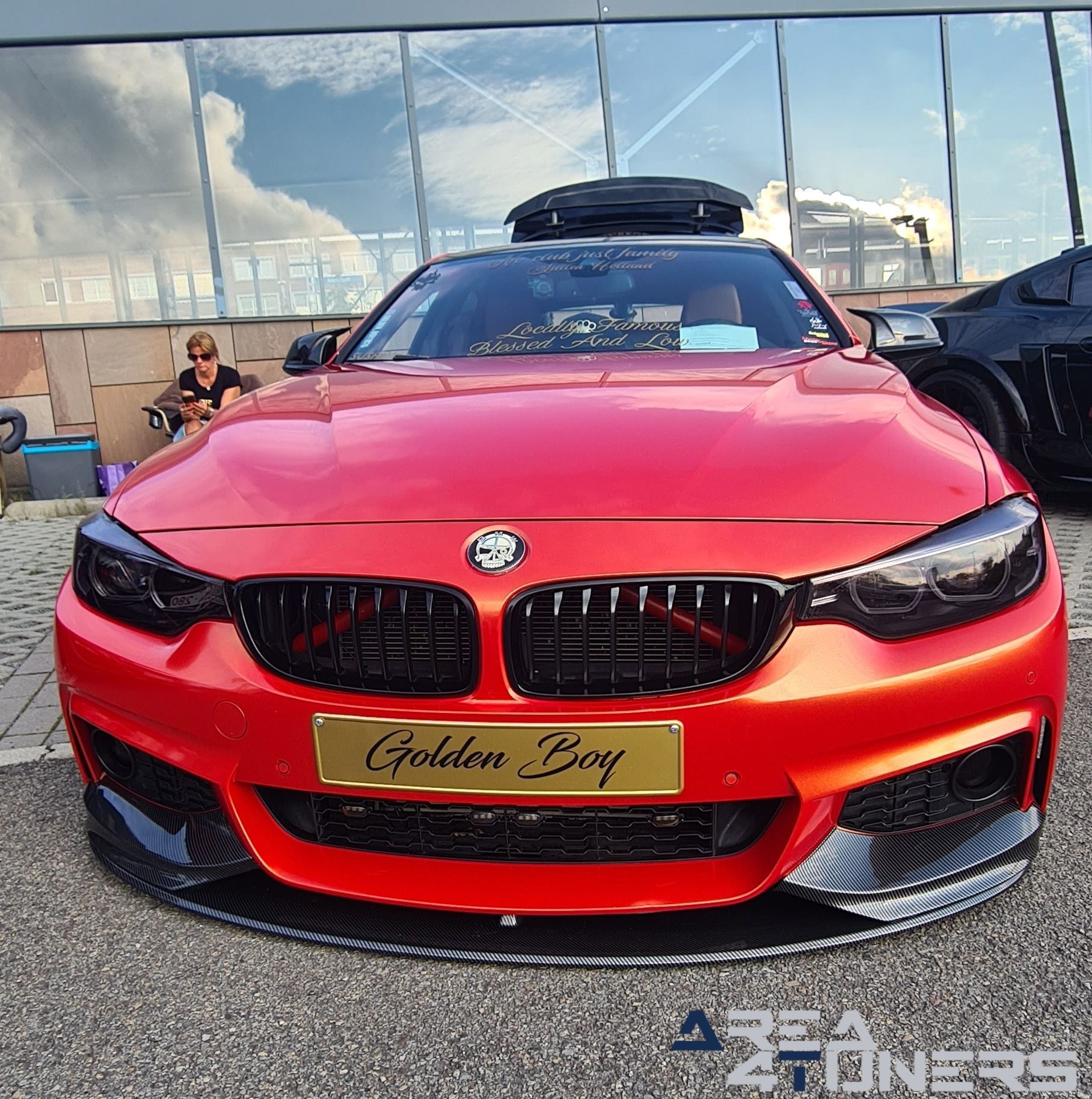 Fundays On Wheels 2.0
Imagen del reportaje de la revista Tuning Area4tuners.es, de la concentración de coches Tuning del año 2023 en Aarschot, Bélgica