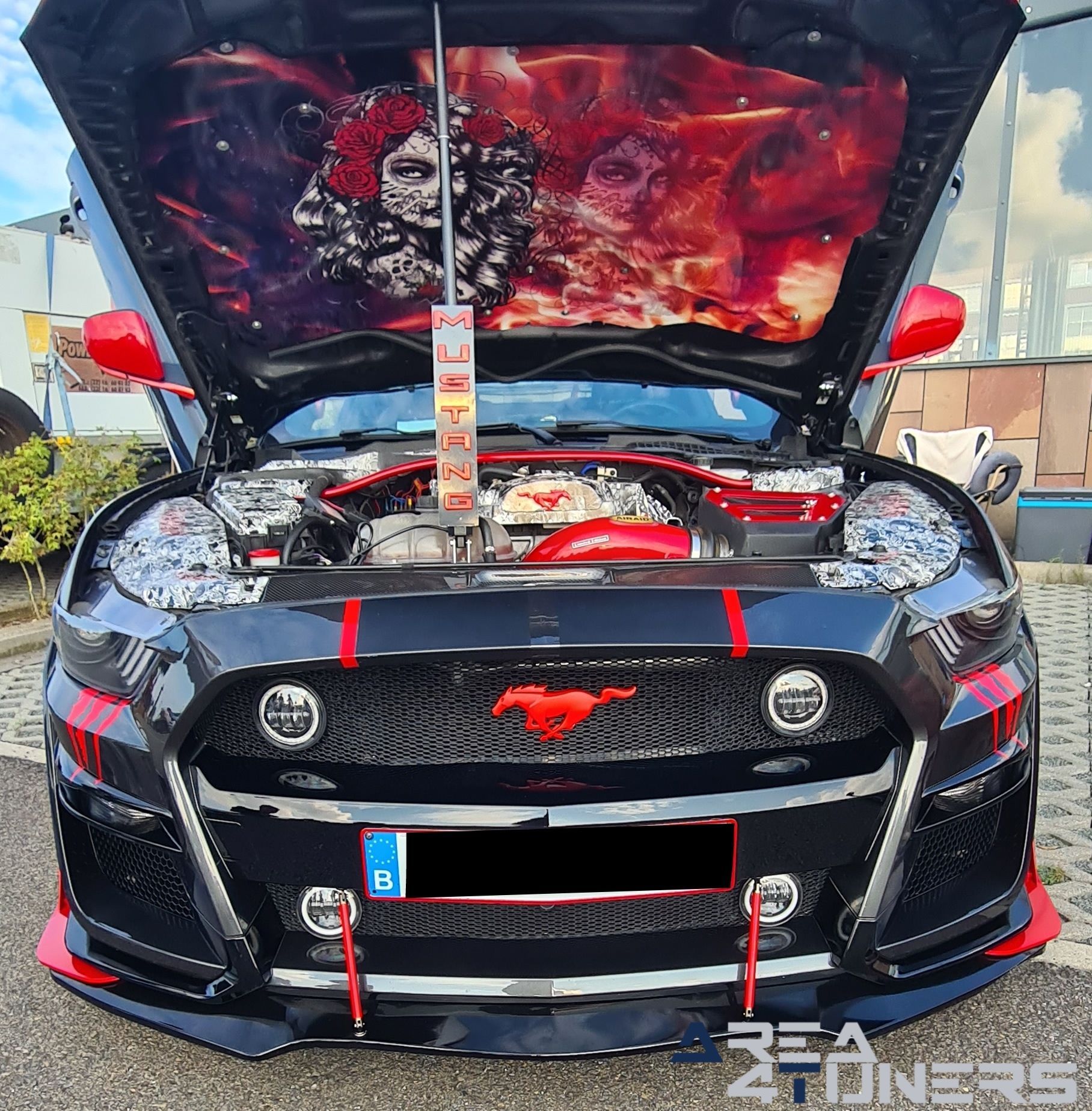 Fundays On Wheels 2.0
Imagen del reportaje de la revista Tuning Area4tuners.es, de la concentración de coches Tuning del año 2023 en Aarschot, Bélgica