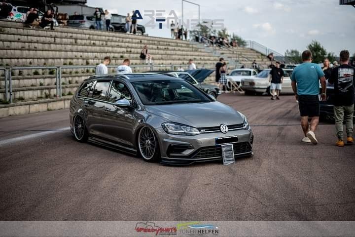 Iron City
Imagen del reportaje de la revista Tuning Area4tuners.es, de la concentración de coches Tuning del año 2023 en Gräfenhainichen, Alemania