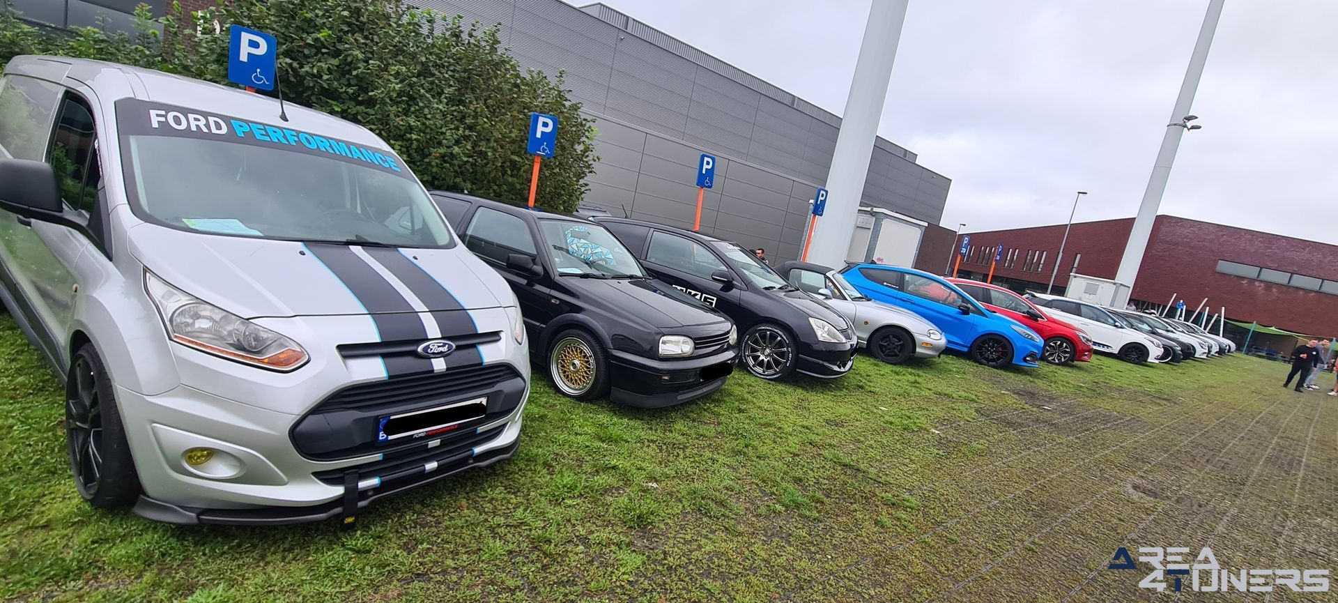 Magic Tuning Day
Imagen del reportaje de la revista Tuning Area4tuners.es, de la concentración de coches Tuning del año 2023 en Scherpenheuvel-Zichem, Bélgica