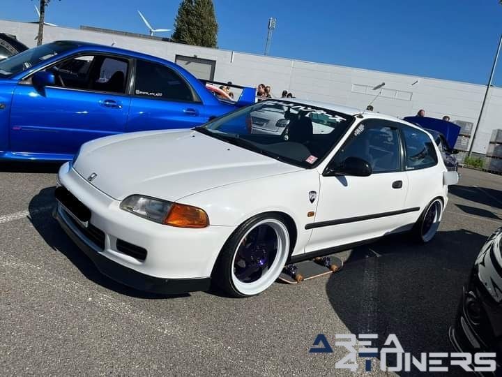 Car Addiction 2023
Imagen del reportaje de la revista Tuning Area4tuners.es, de la concentración de coches Tuning del año 2023 en Brujas, Bélgica