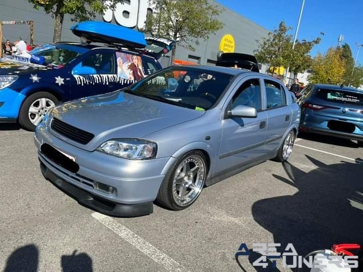 Car Addiction 2023
Imagen del reportaje de la revista Tuning Area4tuners.es, de la concentración de coches Tuning del año 2023 en Brujas, Bélgica