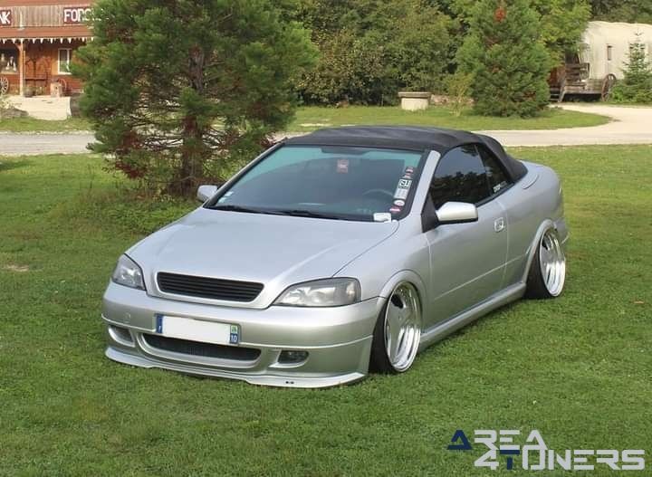 The Big Showdown
Imagen del reportaje de la revista Tuning Area4tuners.es, de la concentración de coches Tuning del año 2023 en Barberey Saint Sulpìce, Francia