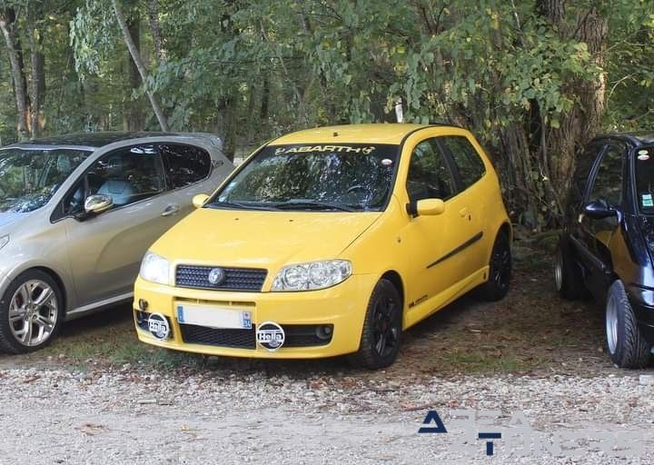 Koi Event
1 Expo Motori Fiera Di Loreo
Imagen del reportaje de la revista Tuning Area4tuners.es, de la concentración de coches Tuning del año 2023 en Saint Jean Beauregand, Francia