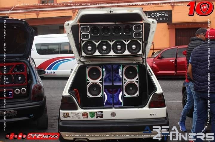 Meet 2023 The Old And New Tuning School
Imagen del reportaje de la revista Tuning Area4tuners.es, de la concentración de coches Tuning del año 2023 en Tepeaca, Puebla, México