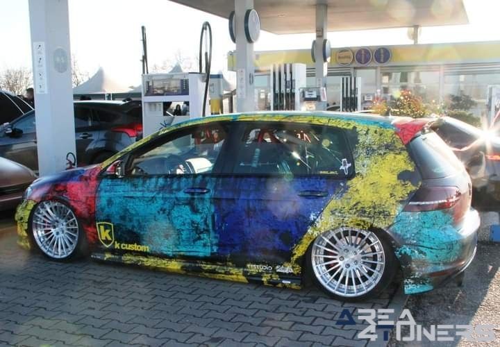 Raduno Di Natale Bar 2000
Imagen del reportaje de la revista Tuning Area4tuners.es, de la concentración de coches Tuning del año 2023 en Benevento, Italia