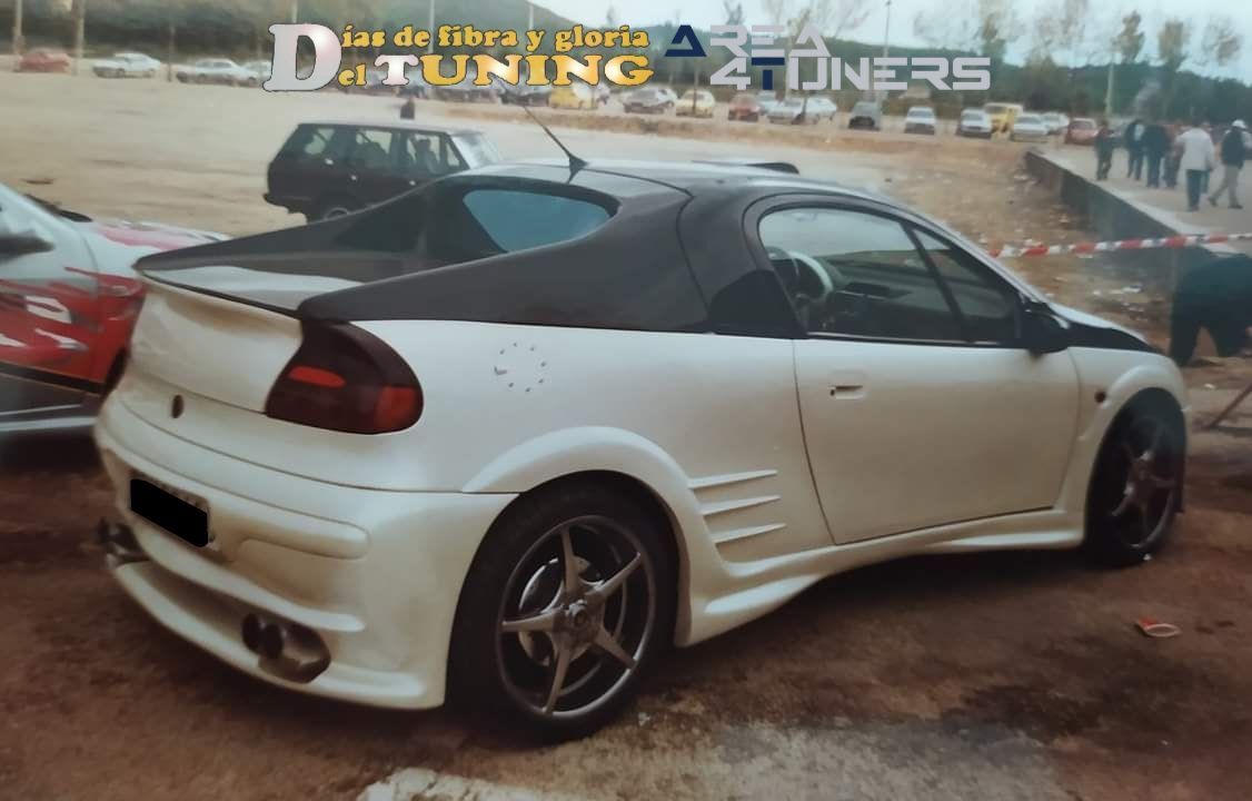 Concentración Tuning 2002 Cid Burgos, España