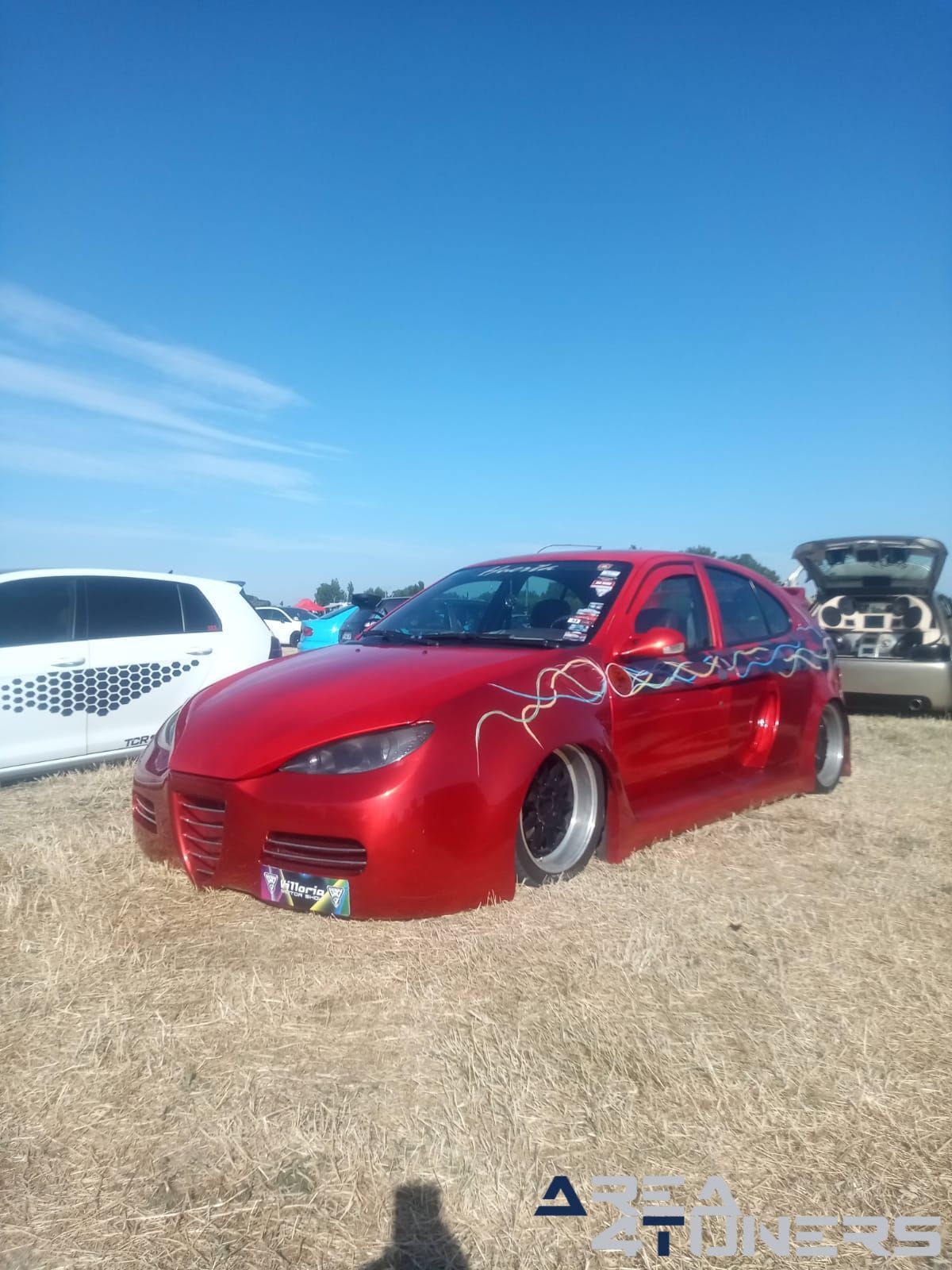 Villoria Motor Show 6º Aniversario
Imagen del reportaje de la revista Tuning Area4tuners.es, de la concentración de coches Tuning del año 2024 en Villoria, Salamanca, España.
