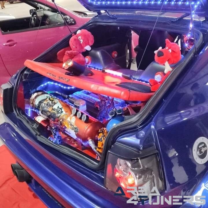 Legends Car Club Huétor Tajar
Imagen del reportaje de la revista Tuning Area4tuners.es, de la concentración de coches Tuning del año 2024 en Huétor Tajar, provincia de Granada, España