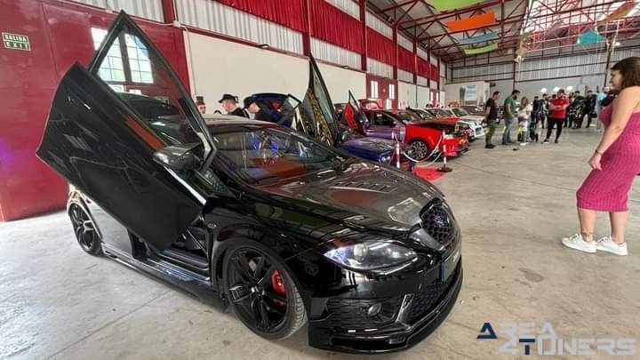 Legends Car Club Huétor Tajar
Imagen del reportaje de la revista Tuning Area4tuners.es, de la concentración de coches Tuning del año 2024 en Huétor Tajar, provincia de Granada, España