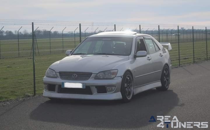 Id'Automobile Saint Denis
Imagen del reportaje de la revista Tuning Area4tuners.es, de la concentración de coches Tuning del año 2024 en París, Francia