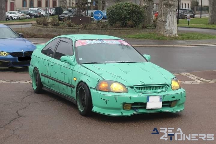 Rassemblement Roures Libres
Imagen del reportaje de la revista Tuning Area4tuners.es, de la concentración de coches Tuning del año 2024 en Ferriere Le Gatinais, Francia