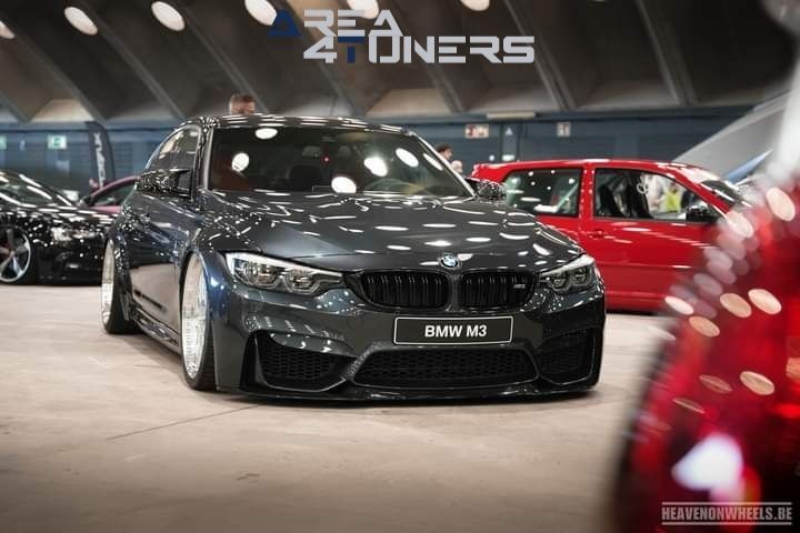 Risenation Hall Of Fame
Imagen del reportaje de la revista Tuning Area4tuners.es, de la concentración de coches Tuning del año 2024 en Bruselas, Bélgica
