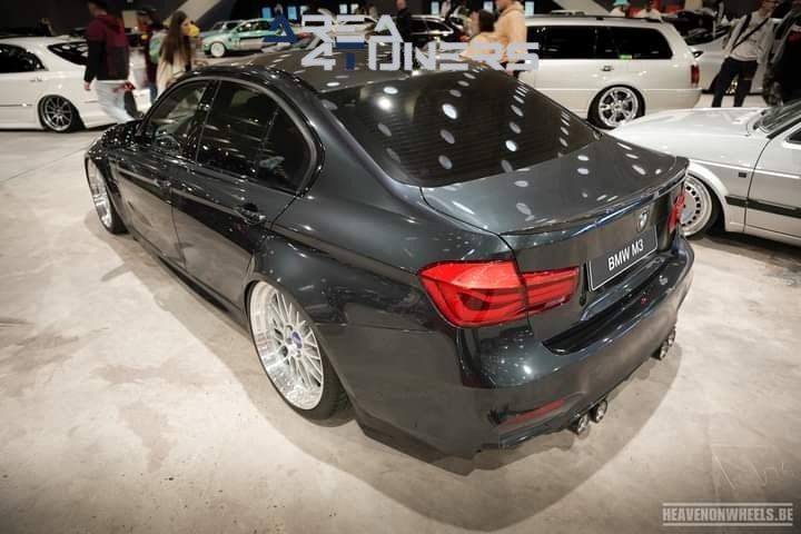 Risenation Hall Of Fame
Imagen del reportaje de la revista Tuning Area4tuners.es, de la concentración de coches Tuning del año 2024 en Bruselas, Bélgica