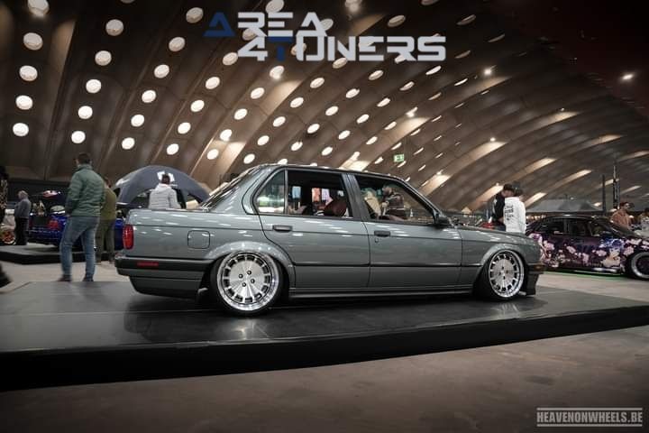 Risenation Hall Of Fame
Imagen del reportaje de la revista Tuning Area4tuners.es, de la concentración de coches Tuning del año 2024 en Bruselas, Bélgica